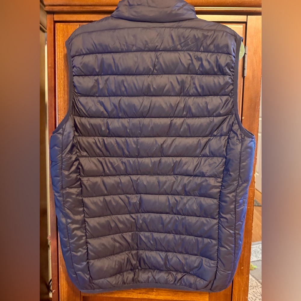 Men's Dark Blue Quilted Vest - Picture 3 of 6